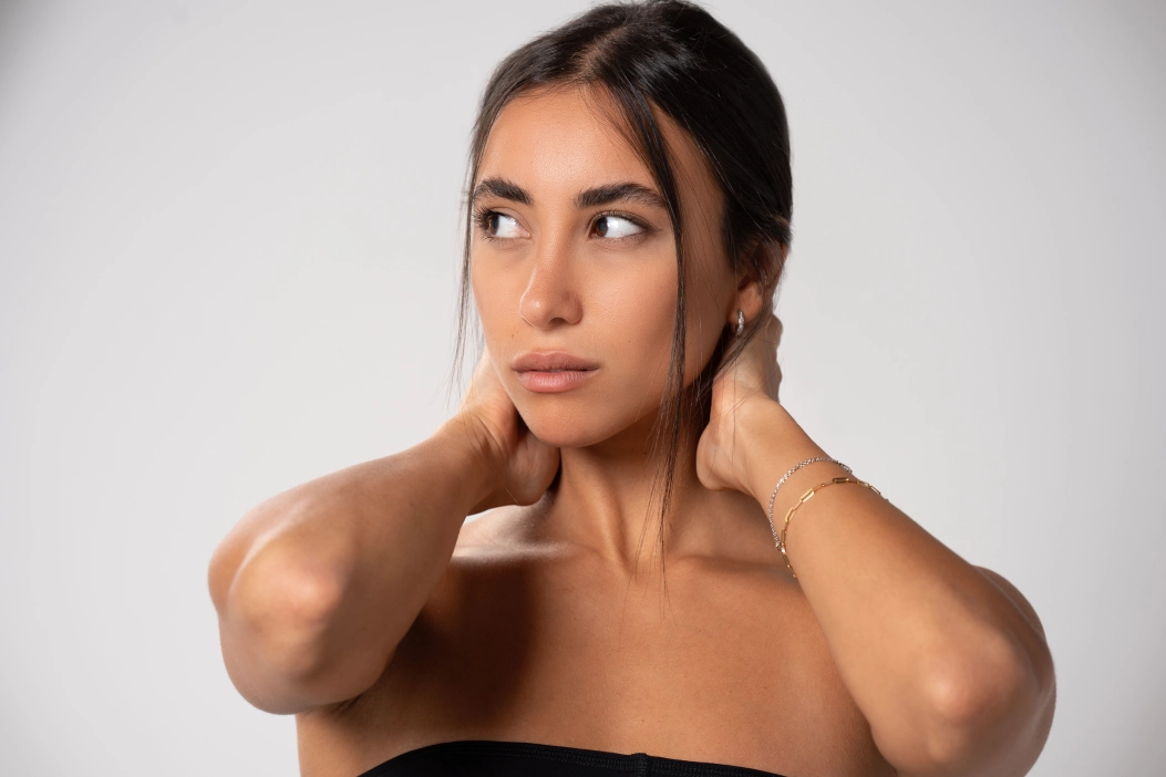 Indoor Modeling Photography